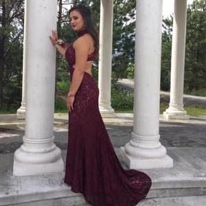 Meet your Posher, Kerine